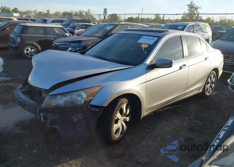 2008 Honda Accord 2.4 Ex-L z USA, uszkodzony, nr VIN 1HGCP26878A156304